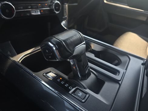 Used 2022 Ford F150 XLT w/ Equipment Group 302A High image 21