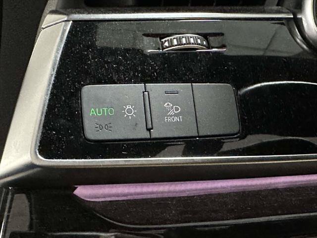 Used 2023 Audi Q8 Premium Plus AWD/4WD image 19