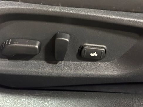 Used 2022 INFINITI Q60 Red Sport 400 w/ Carbon Fiber Package image 22