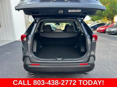 Used 2025 Toyota RAV4 XLE AWD/4WD image 33