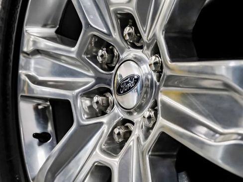 Used 2020 Ford F150 Platinum w/ Equipment Group 701A Luxury AWD/4WD image 89