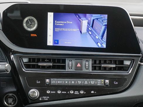 Used 2025 Lexus ES 350 w/ Accessory Package (Z2) FWD image 17