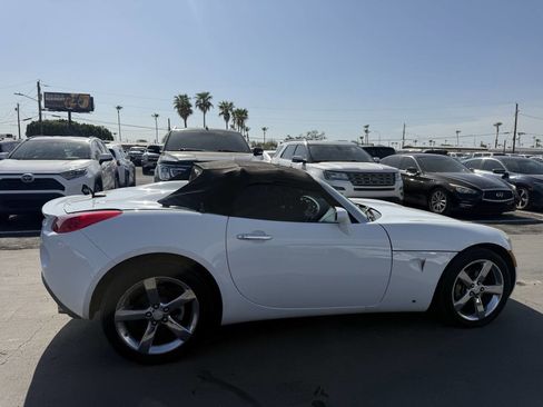 Used 2008 Pontiac Solstice GXP w/ Premium Package image 12