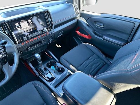 Used 2025 Nissan Frontier PRO-4X w/ Tow Package image 21