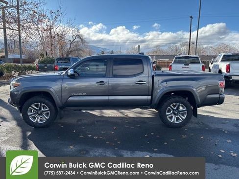 Used 2017 Toyota Tacoma Limited w/ Tow Package image 5