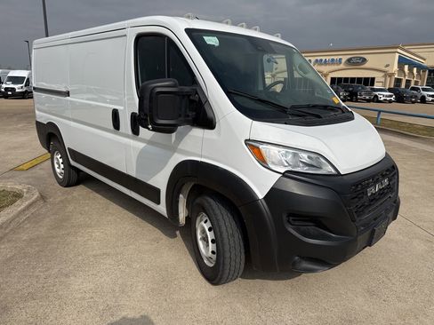 Used 2023 RAM ProMaster 2500 image 17