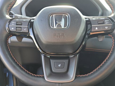Used 2023 Honda Pilot TrailSport image 22