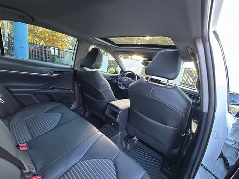 Used 2024 Toyota Camry SE w/ Convenience Package image 34