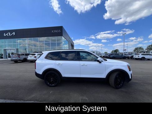 Used 2022 Kia Telluride SX w/ SX Prestige Package AWD/4WD image 2