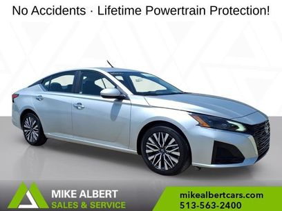 Used 2023 Nissan Altima 2.5 SV