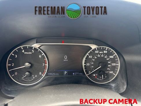 Used 2024 Nissan Altima 2.5 SV AWD/4WD image 8