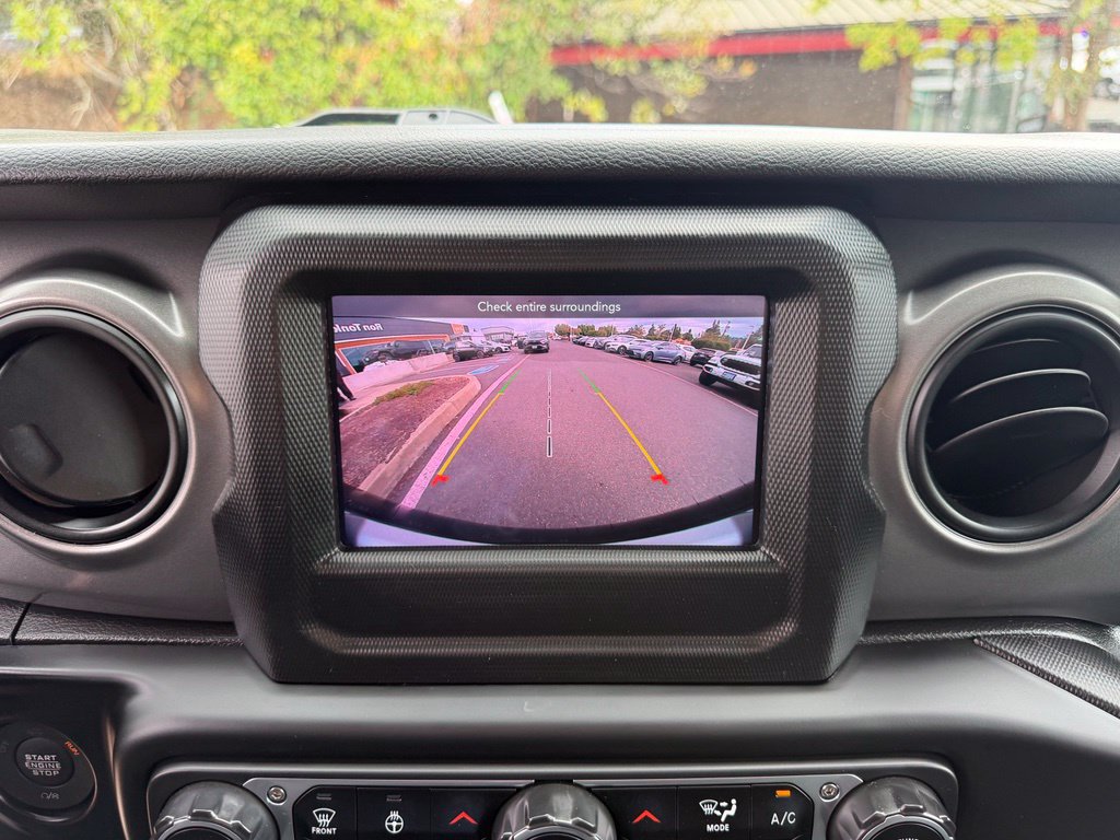 Used 2023 Jeep Wrangler Unlimited Sport AWD/4WD image 23