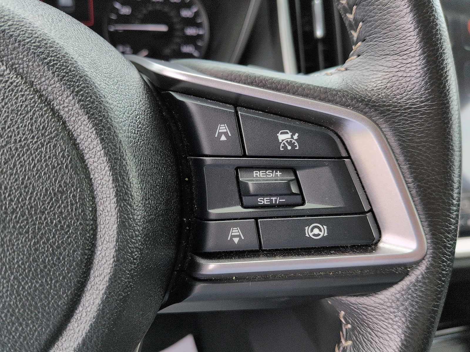 Used 2025 Subaru Ascent Premium AWD/4WD image 16