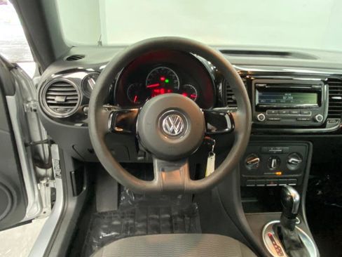 Used 2014 Volkswagen Beetle 1.8T image 30