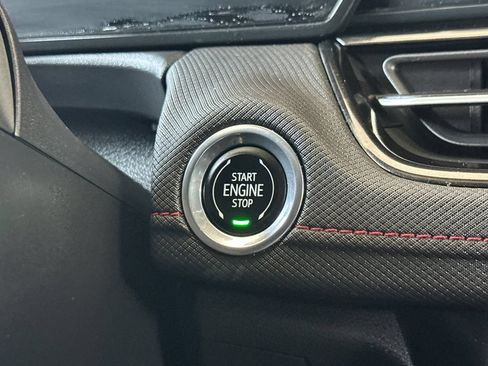 Used 2024 Chevrolet TrailBlazer RS FWD image 19
