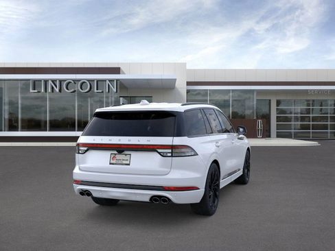 New 2026 Lincoln Aviator Reserve image 9