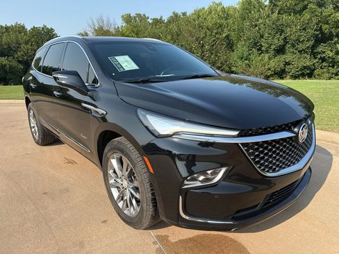 Used 2022 Buick Enclave Avenir w/ Avenir Technology Package image 7