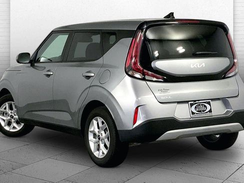 Certified 2025 Kia Soul LX w/ LX Technology Package image 11