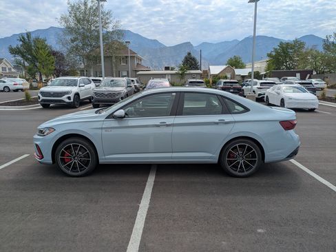 New 2026 Volkswagen Jetta GLI Autobahn FWD image 9