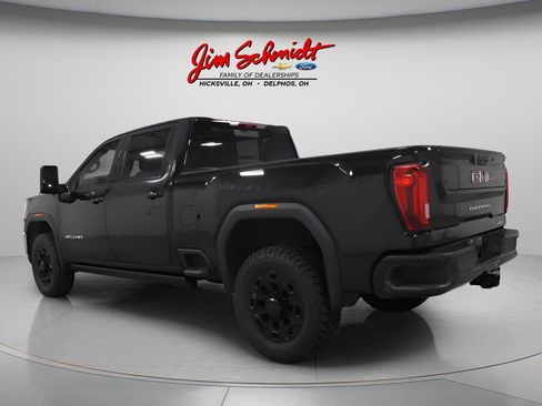 Used 2023 GMC Sierra 2500 AT4 w/ AT4 Premium Plus Package image 4