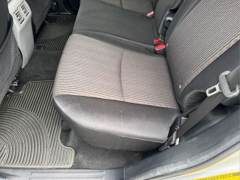 Used 2013 Toyota 4Runner SR5 w/ Convenience Pkg image 9