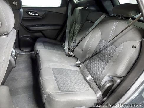 Used 2020 Chevrolet Blazer LT image 11