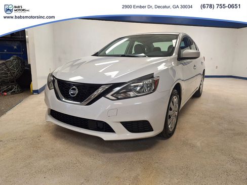 Used 2018 Nissan Sentra S image 1