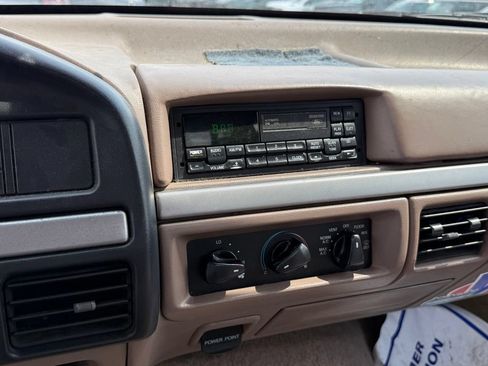 Used 1994 Ford F150 XL RWD image 21