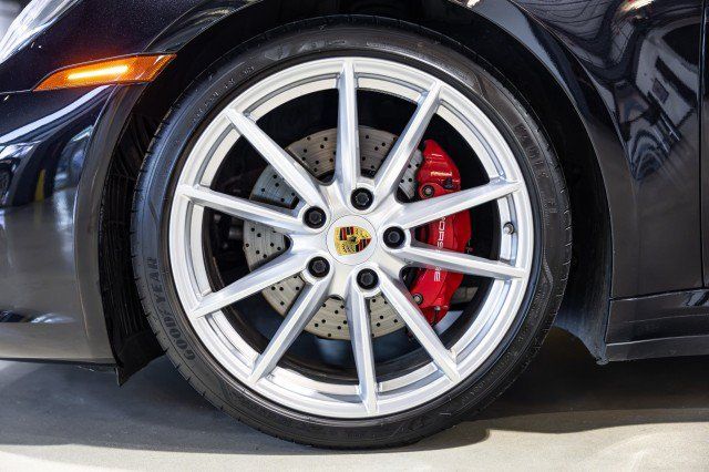 Used 2020 Porsche 911 Carrera 4S AWD/4WD image 42