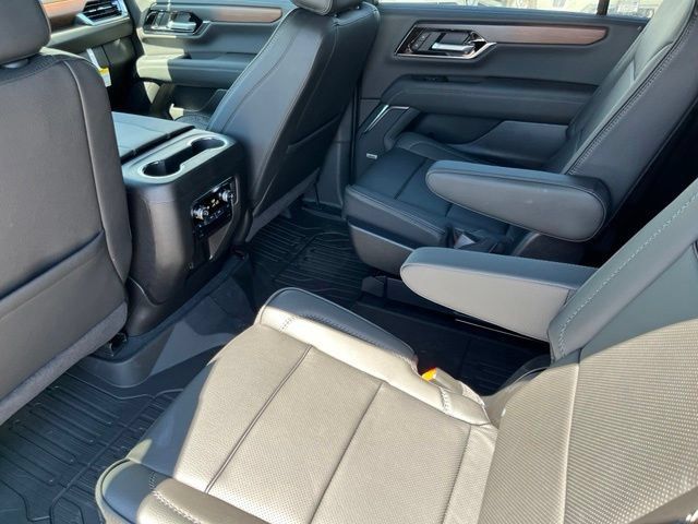 New 2026 GMC Yukon XL Denali w/ Sun & Power Step Package AWD/4WD image 17