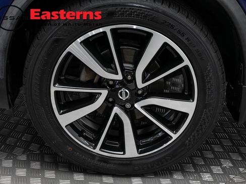Used 2017 Nissan Rogue SL w/ SL Premium Package AWD/4WD image 31