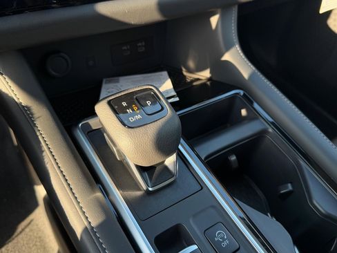 New 2026 Nissan Pathfinder SL image 19