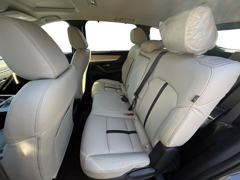 New 2026 MAZDA CX-90 Plug-In Hybrid w/ Preferred image 16