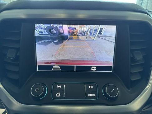 Certified 2022 GMC Acadia SLE w/ Driver Convenience Package image 14
