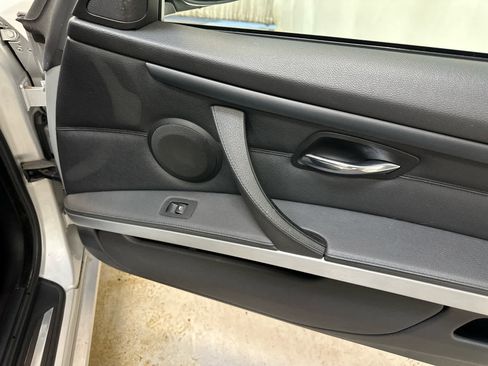 Used 2009 BMW 335i xDrive Coupe image 26