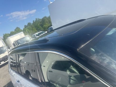 Used 2024 Jeep Grand Cherokee L Overland w/ Trailer Tow Package AWD/4WD image 27