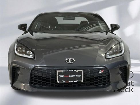 Used 2024 Toyota GR86 Premium RWD image 24