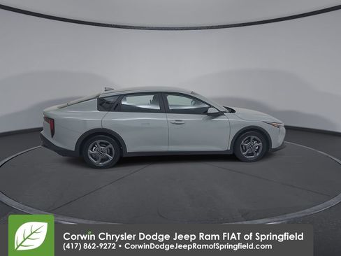 Used 2025 Kia K4 FWD image 16