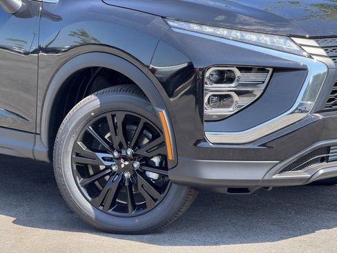 New 2025 Mitsubishi Eclipse Cross AWD image 2