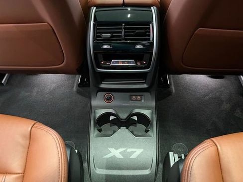 Used 2025 BMW X7 xDrive40i w/ Executive Package AWD/4WD image 28