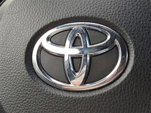 Certified 2022 Toyota Corolla SE image 24