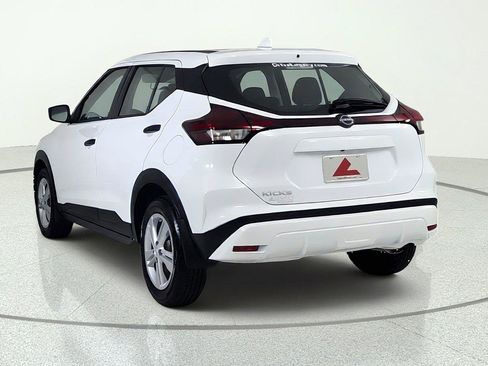 Certified 2025 Nissan Kicks Play S FWD image 5