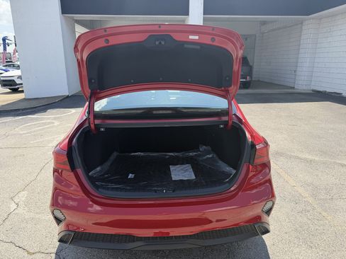 Used 2024 Kia Forte LXS w/ LXS Technology Package FWD image 28