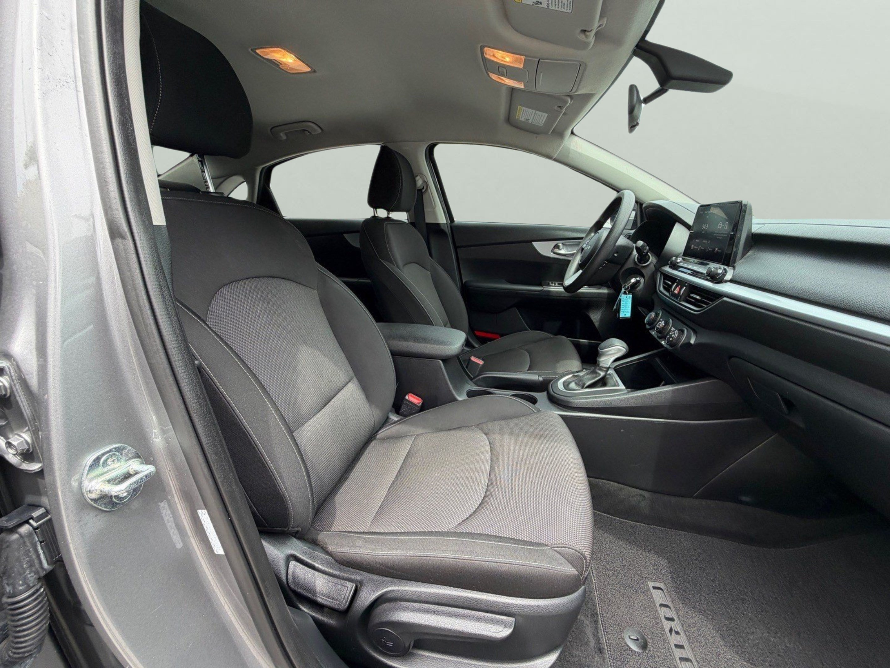 Certified 2024 Kia Forte LXS w/ LXS Technology Package FWD image 27