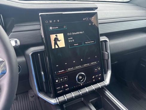 New 2026 GMC Acadia Elevation image 32