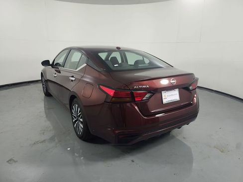 Used 2024 Nissan Altima 2.5 SV image 30