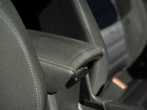 Used 2018 Honda CR-V EX image 12
