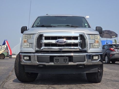 Used 2017 Ford F150 XLT AWD/4WD image 8