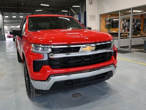 New 2026 Chevrolet Silverado 1500 LT image 3