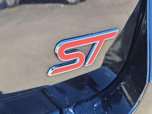 Certified 2022 Ford Explorer ST w/ Equipment Group 401A image 5